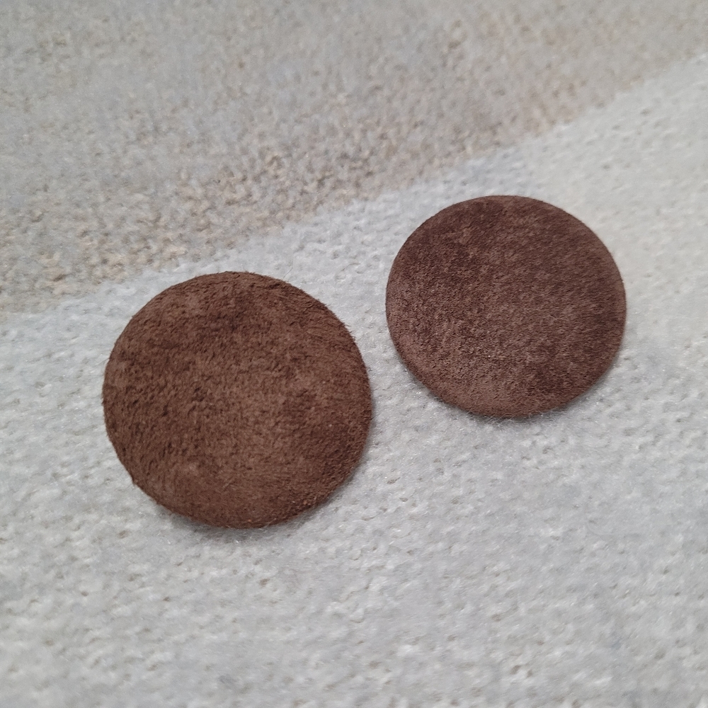 Vintage Suede Button Style Earrings